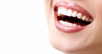 Damak yaraları neden olur?