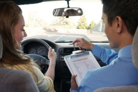 İyi bir sürücü kursunda eğitim almak